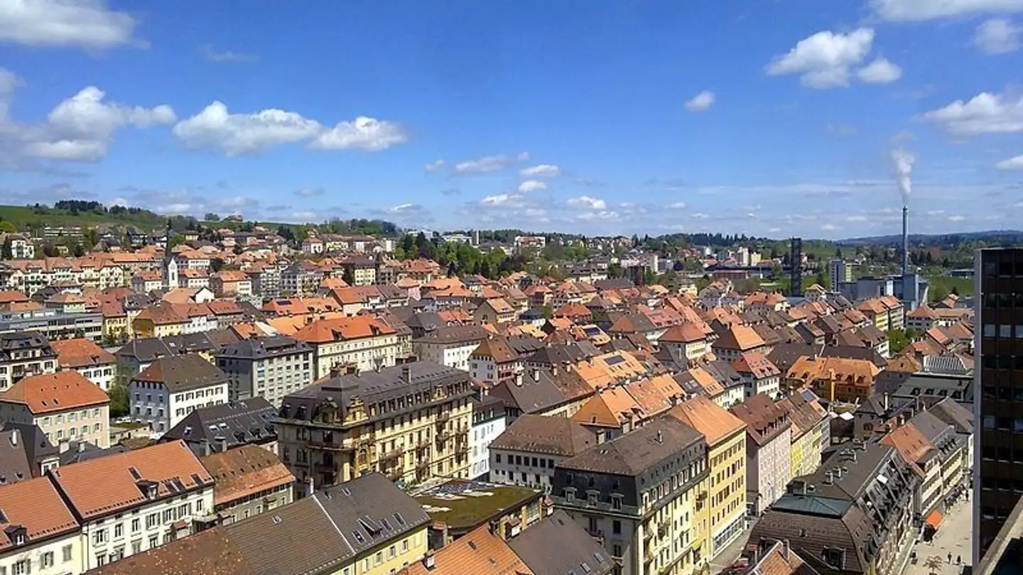 Commercial for rent - Rue Jardinière 71, 2300 La Chaux-de-Fonds