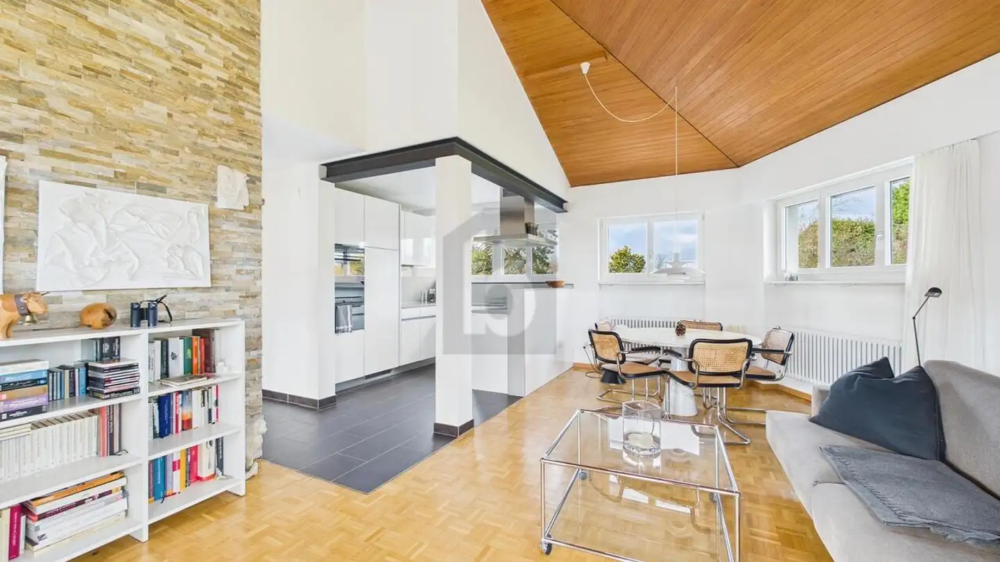 Appartement meublé à louer - 8123 Ebmatingen