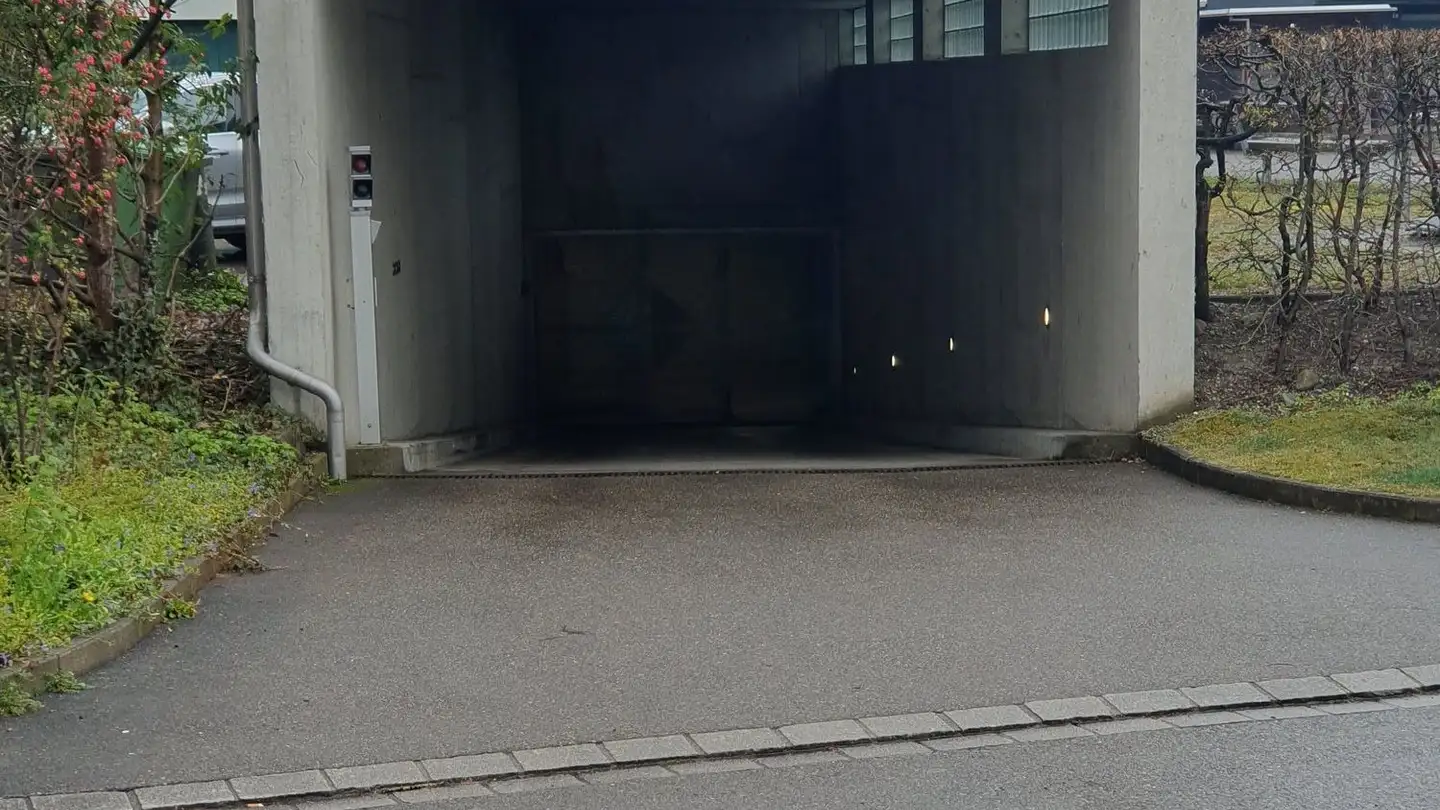 Underground parking space for rent - Brandgrubenstrasse 4, 8610 Uster