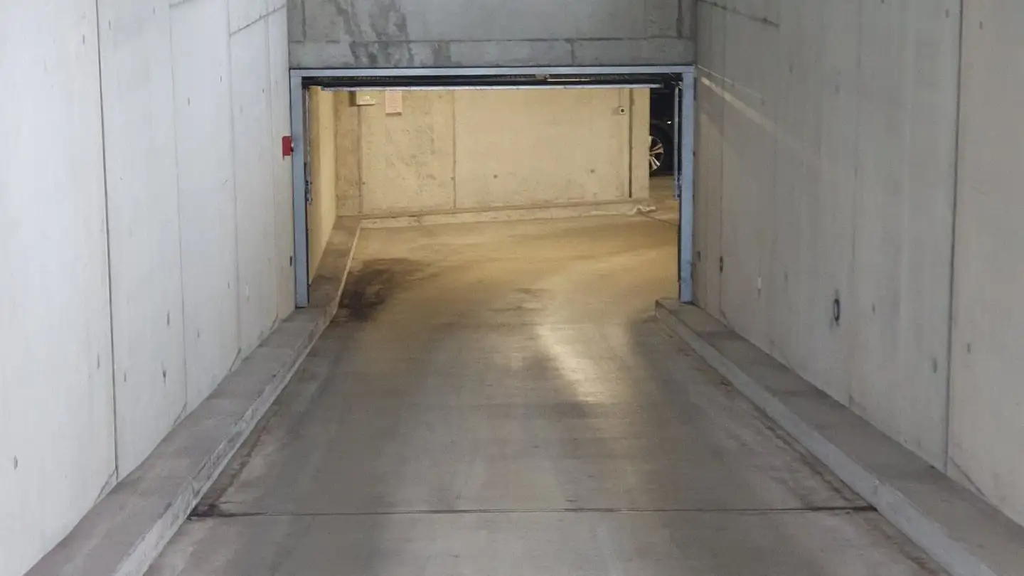 Underground parking space for rent - Brandgrubenstrasse 4, 8610 Uster - Photo 4
