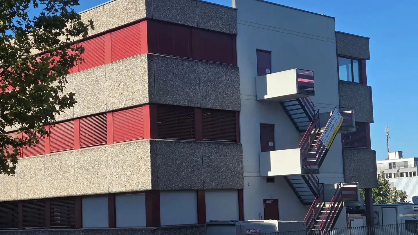 Commerciale in affitto - Steinackerstrasse 11, 8302 Kloten - Foto 2