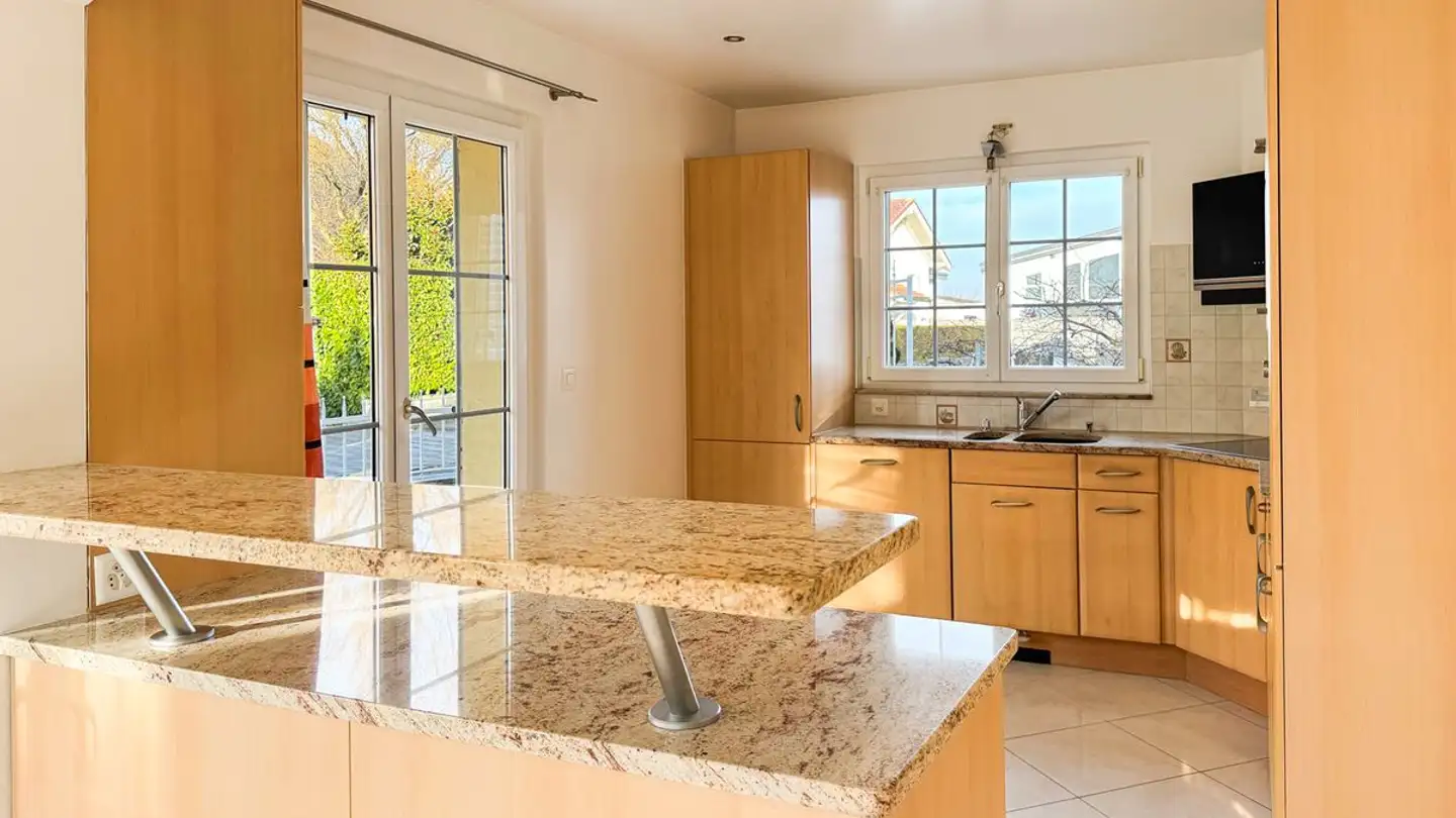 Row house for rent - 1868 Collombey - Photo 3