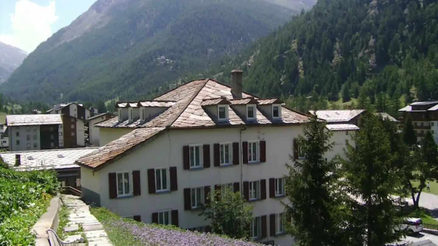 Geschäft kaufen - Innere Saastalstrasse 37, 3910 Saas-Grund