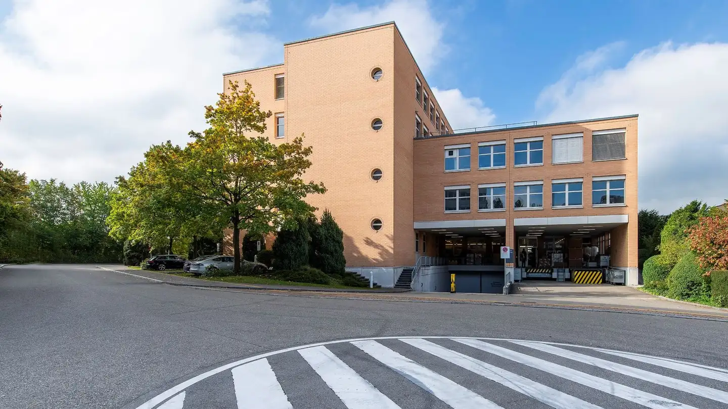 Commerciale in affitto - In Der Luberzen 29, 8902 Urdorf - Foto 3