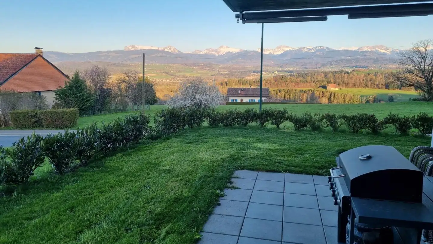 Appartamento in affitto - Rue Du Village, 1078 Essertes