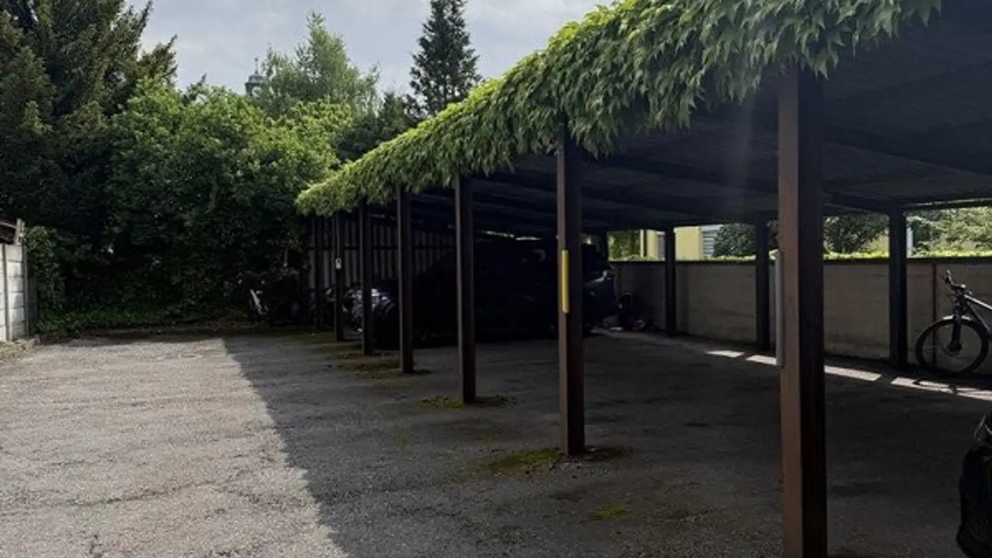 Covered parking space for rent - Gurnigelstrasse 23a, 3600 Thun - Photo 2