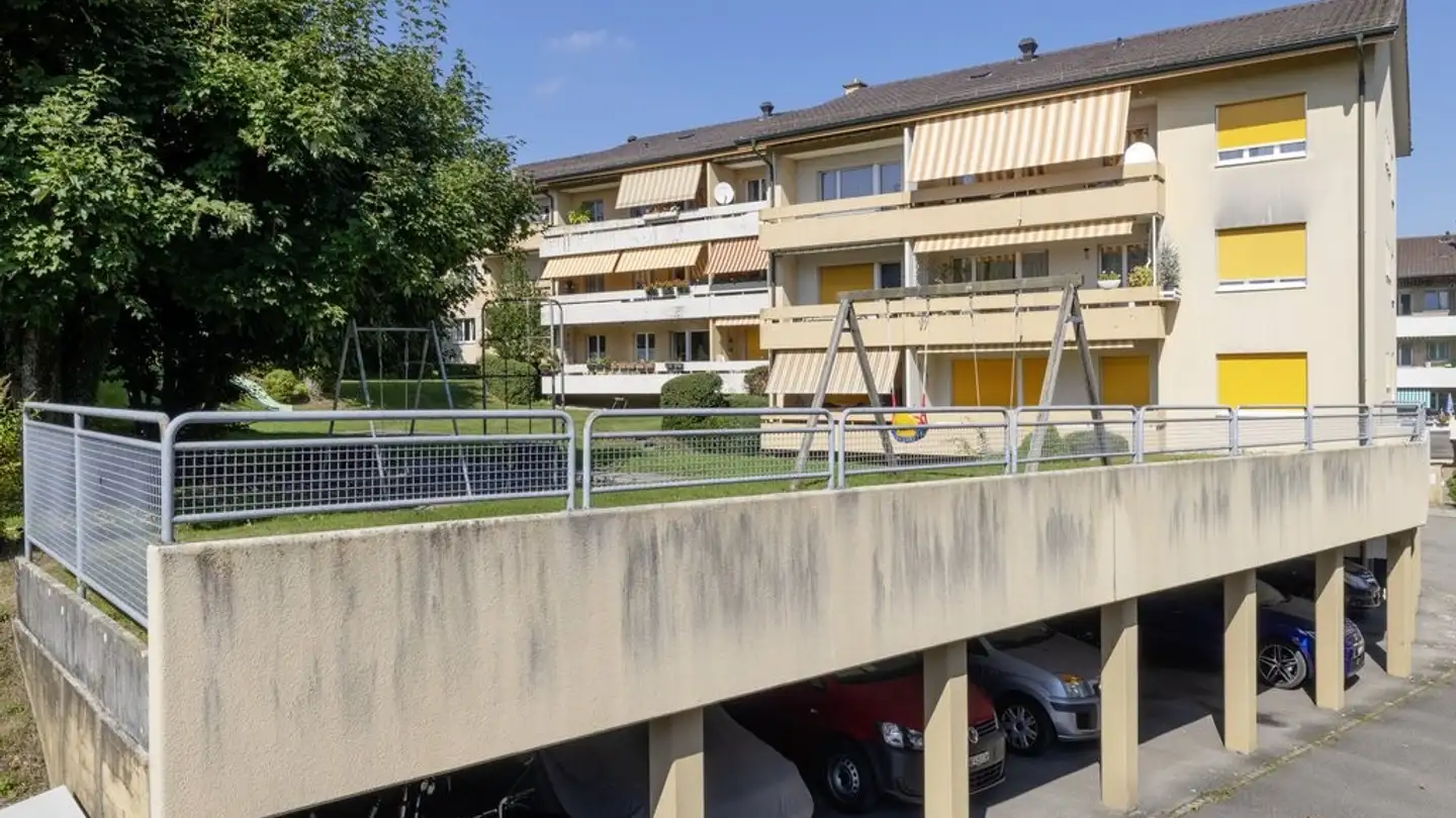 Place de parking couverte à louer - Bimerweg 5, 3303 Jegenstorf