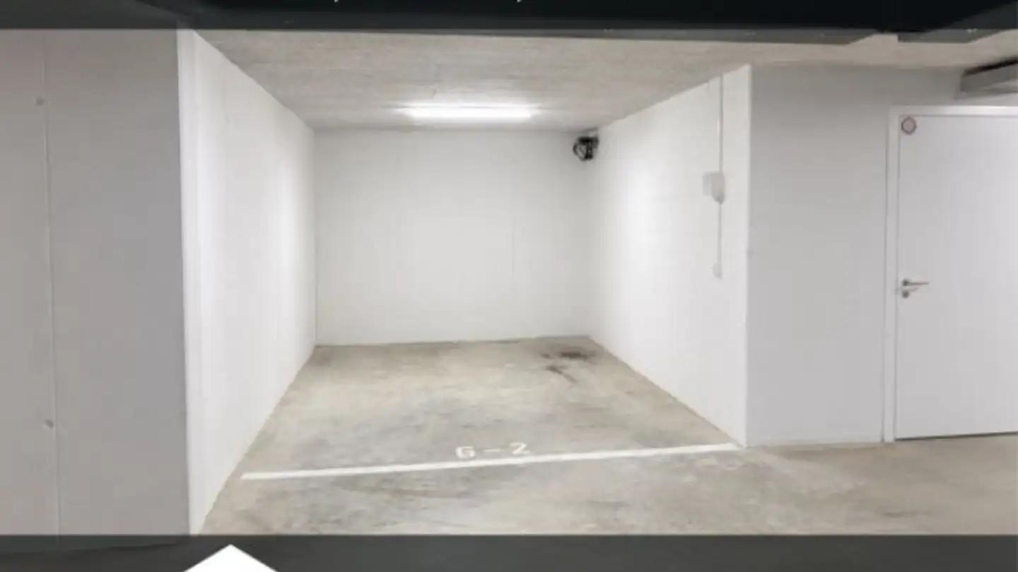 Outdoor parking space for sale - 8535 Herdern