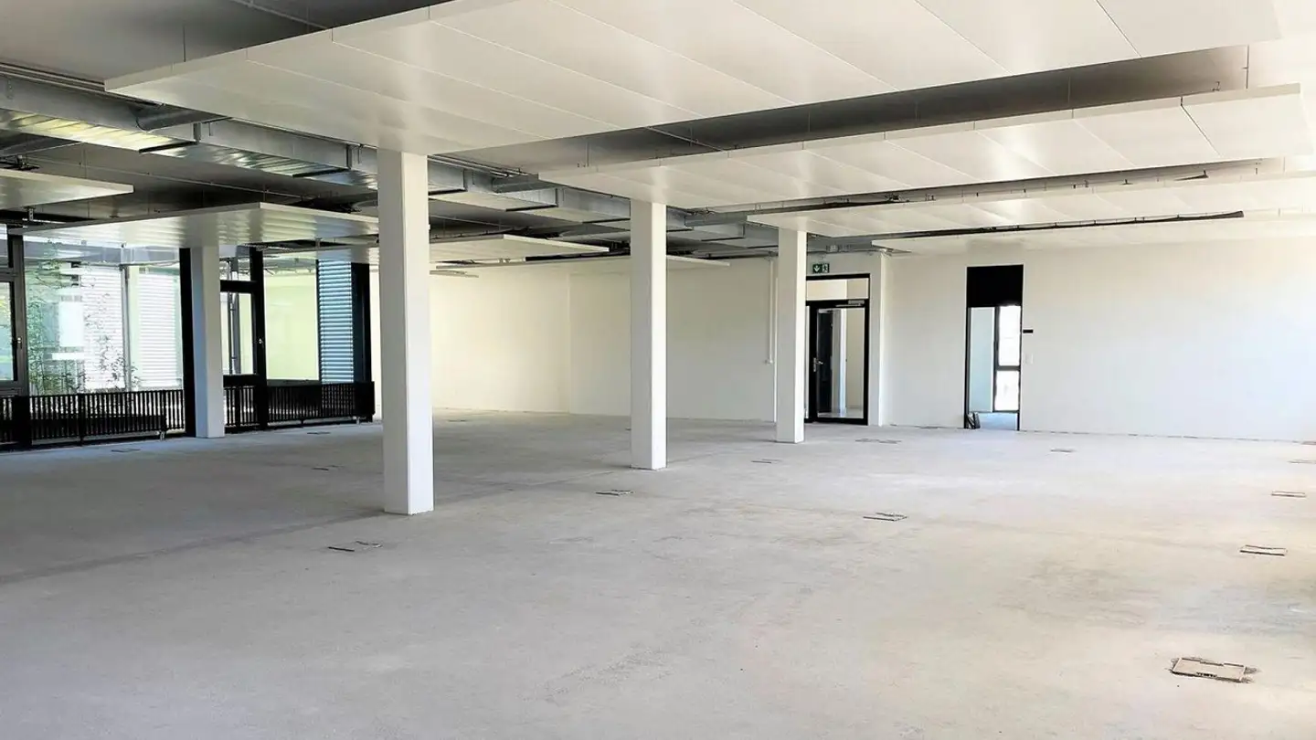 Commerciale in affitto - Grabenstrasse 1, 8606 Nänikon - Foto 3