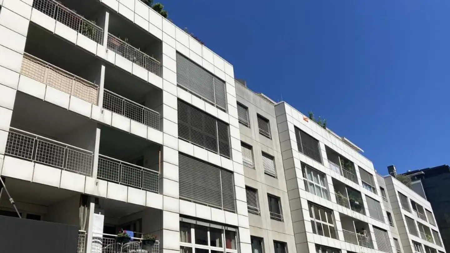 Covered parking space for rent - Avenue de Champel 25, 1206 Genève