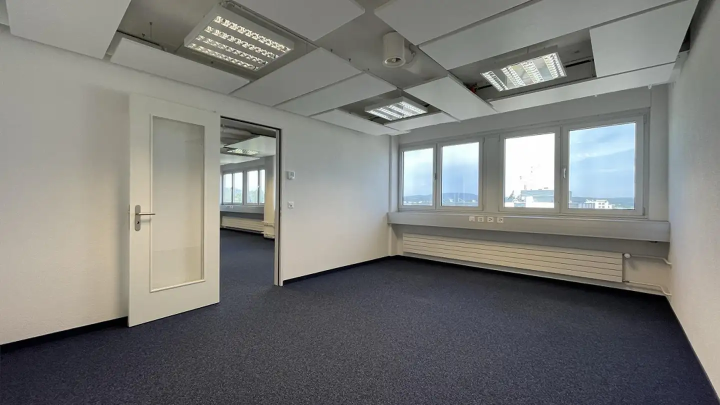 Bürofläche mieten - Schlosserstrasse 4, 8180 Bülach - Foto 2