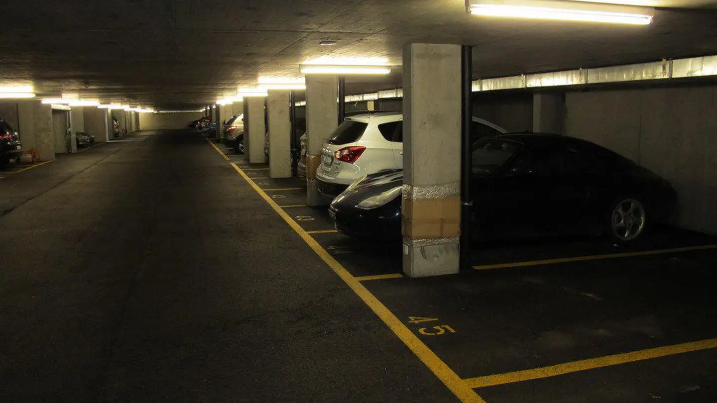 Parcheggio esterno in affitto - Chemin De Chantegrive 8, 1260 Nyon - Foto 2