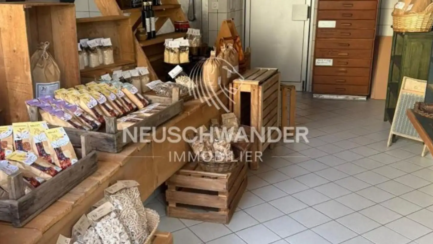 Mixed-use building for sale - 2740 Moutier - Photo 4