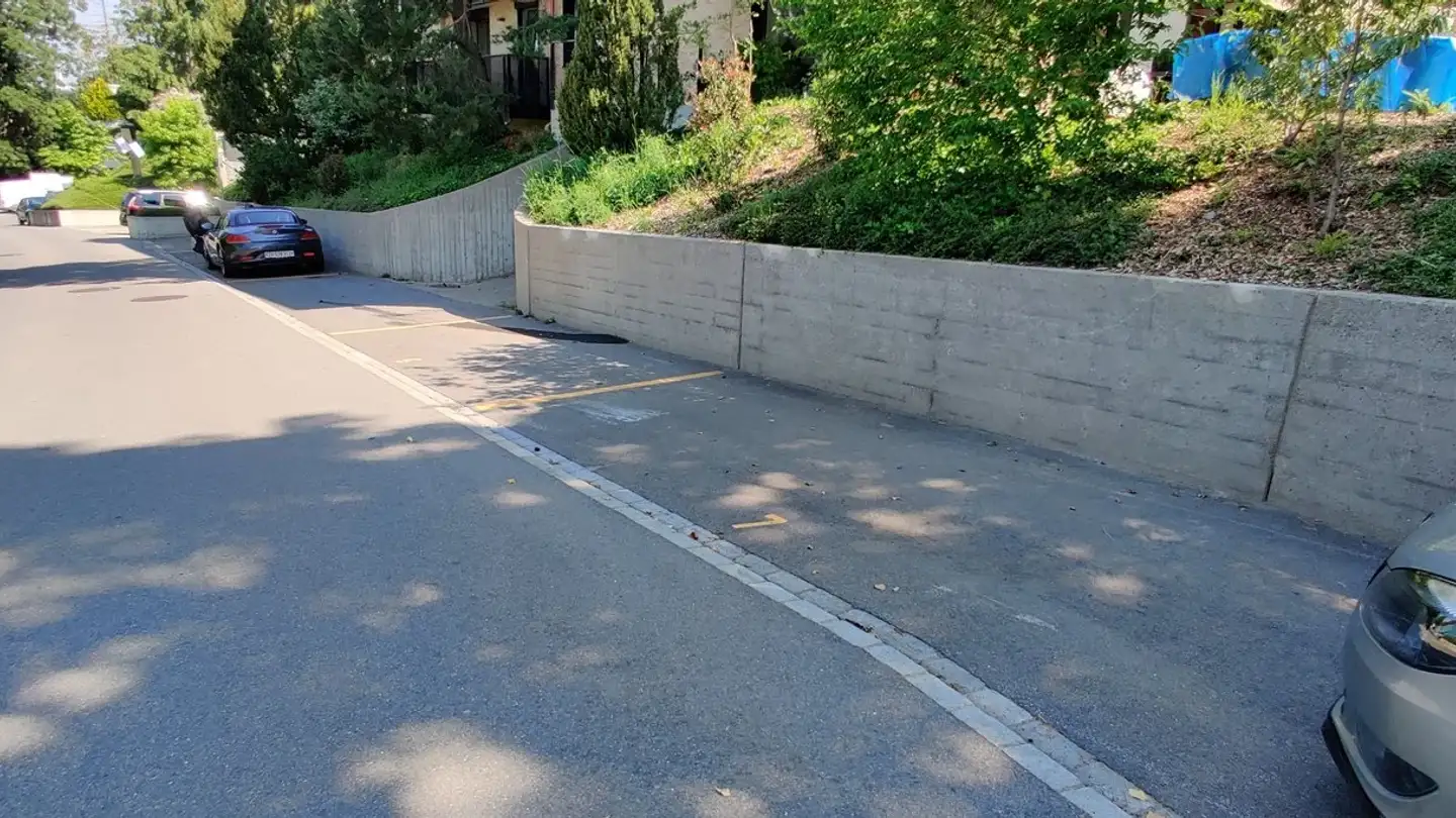 Outdoor parking space for rent - Rigistrasse, 8802 Kilchberg ZH - Photo 2