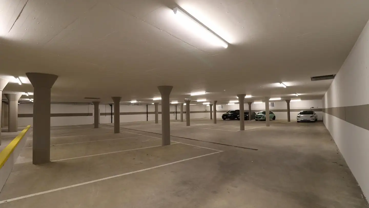 Tiefgaragenstellplatz mieten - Schwalbenstrasse 1a, 8374 Oberwangen TG