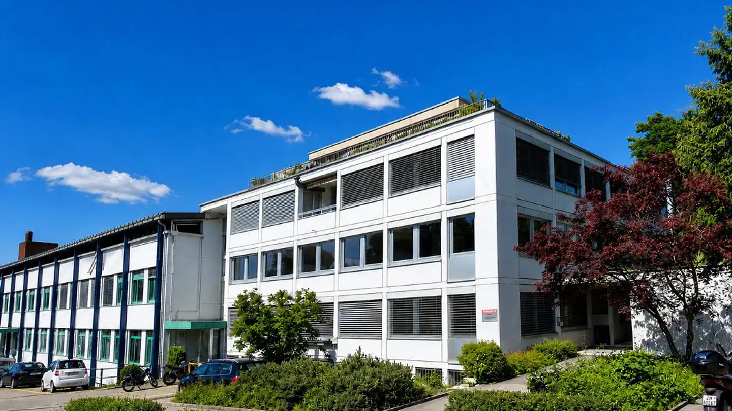 Office space for rent - Lohwisstrasse 32, 8123 Ebmatingen