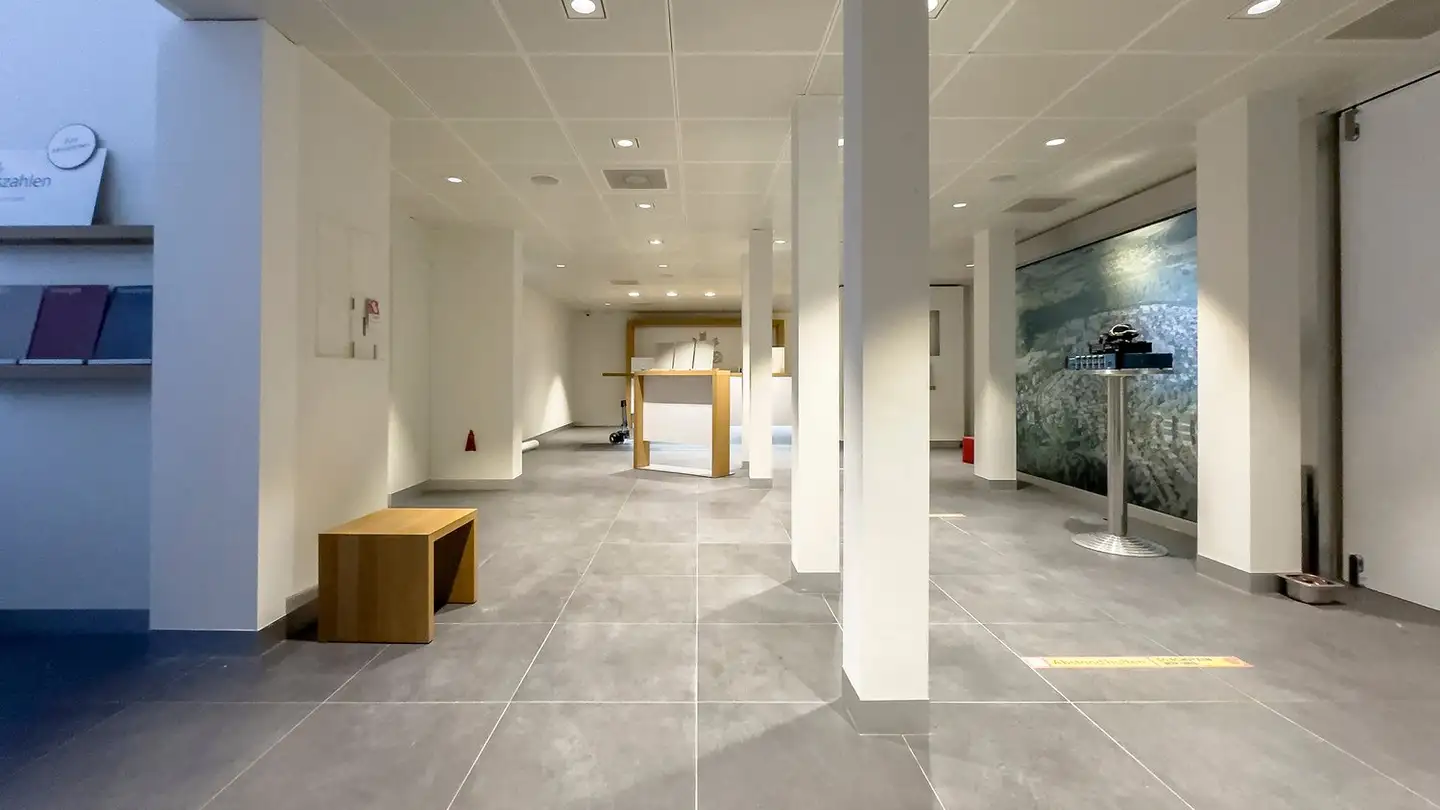 Commerciale in affitto - Zentralstrasse 2, 8212 Neuhausen am Rheinfall - Photo 4