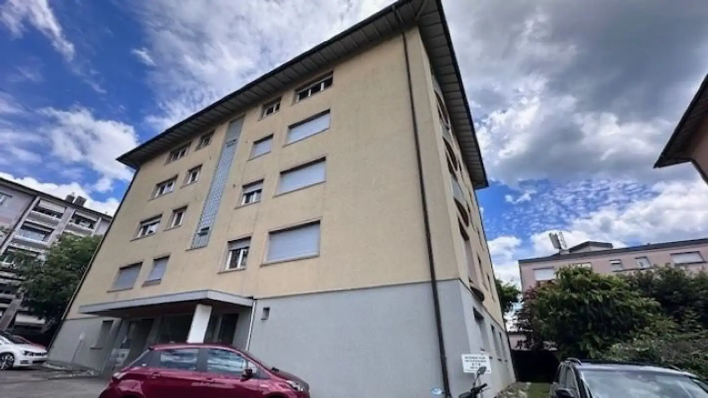 Outdoor parking space for rent - Chemin De Contigny 5, 1007 Lausanne