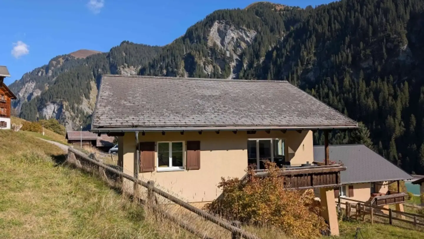 Maison individuelle à louer - 7107 Safien Platz - Photo 2