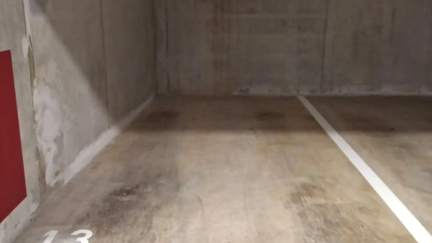 Garage individuel à louer - Avenue Du Temple 14, 1020 Renens VD