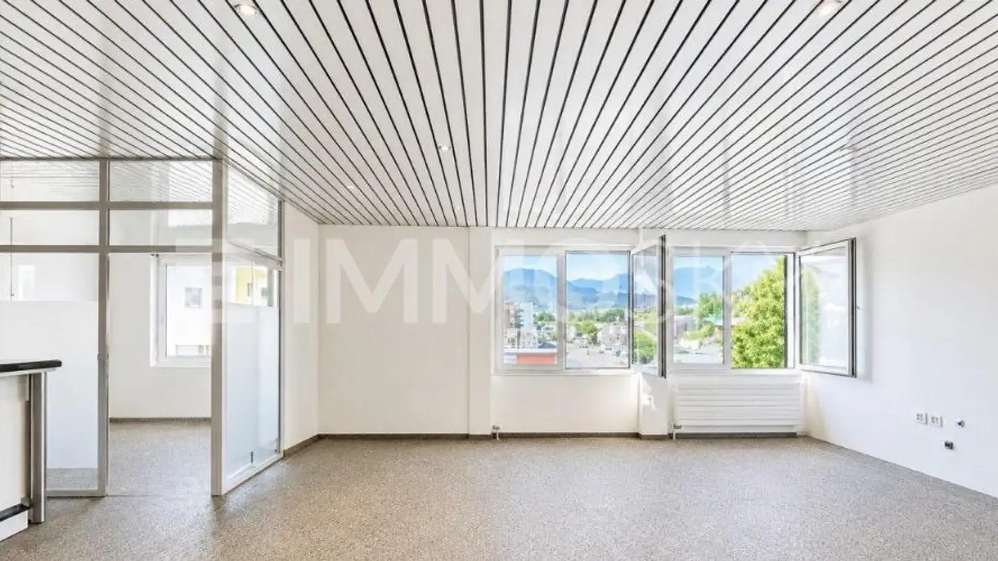 Office space for sale - 7503 Samedan