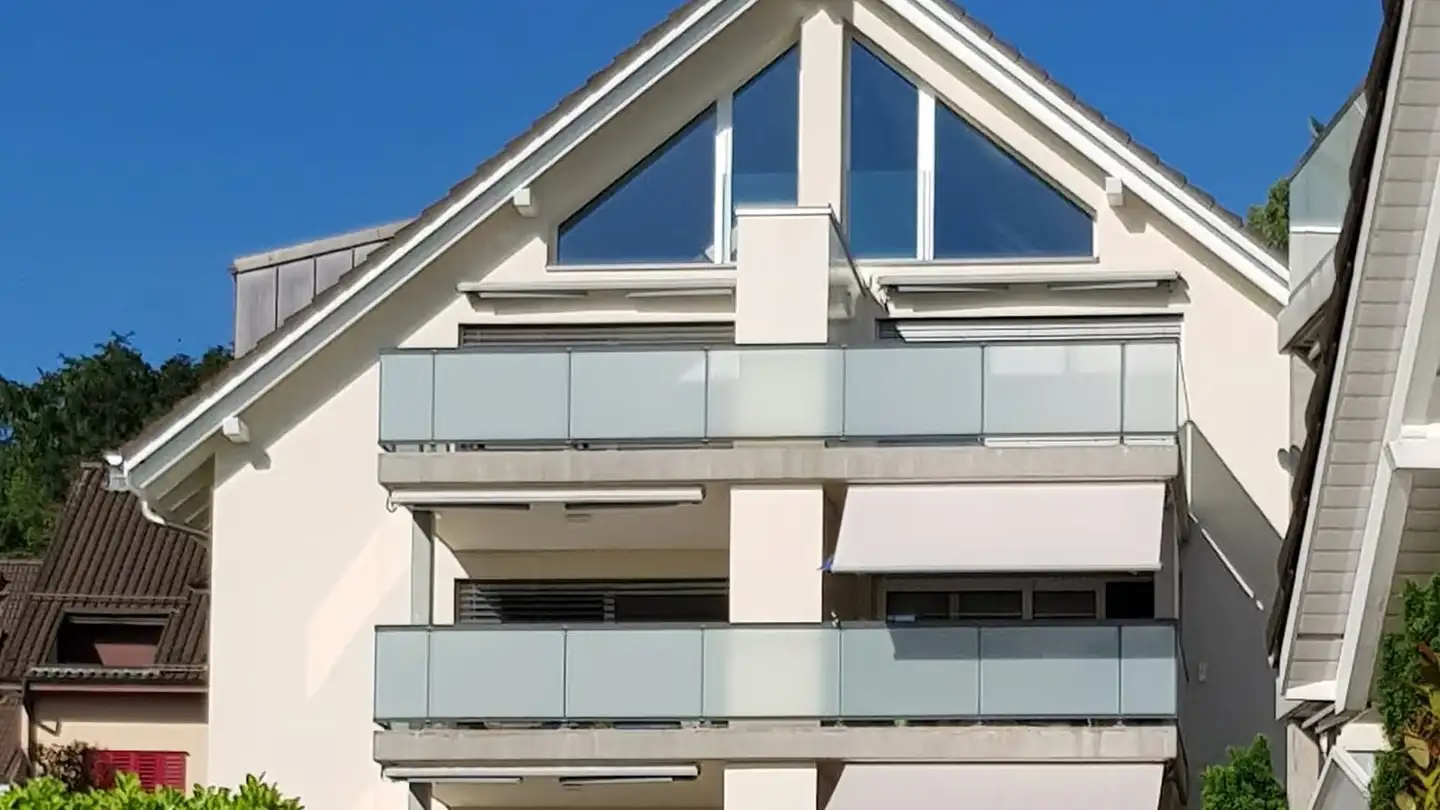 Attique à louer - Schulstrasse 2, 5621 Zufikon