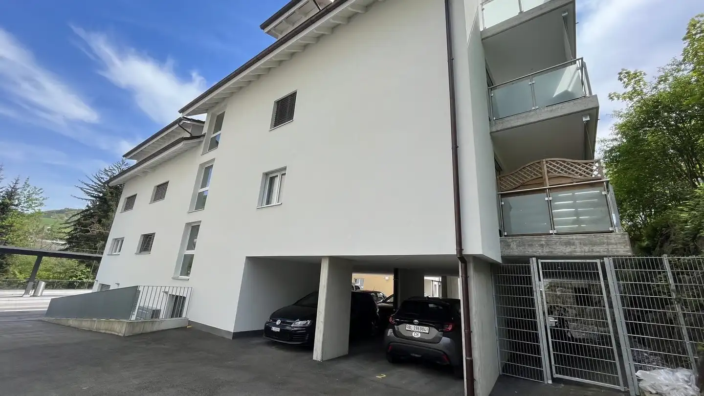 Covered parking space for rent - Hauptstrasse 25b, 4436 Oberdorf BL