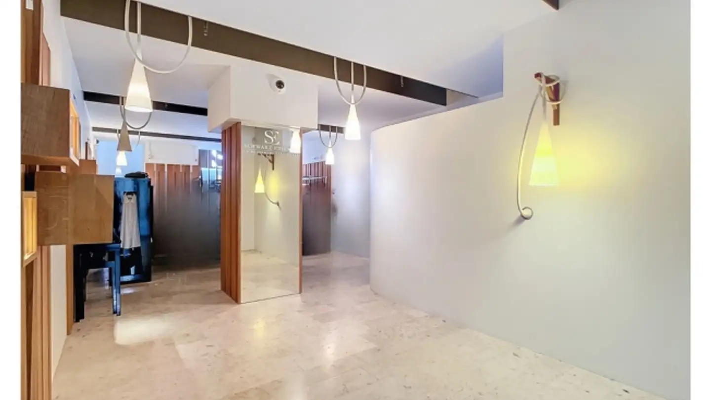 Office space for rent - Avenue Léopold-Robert 56, 2300 La Chaux-de-Fonds