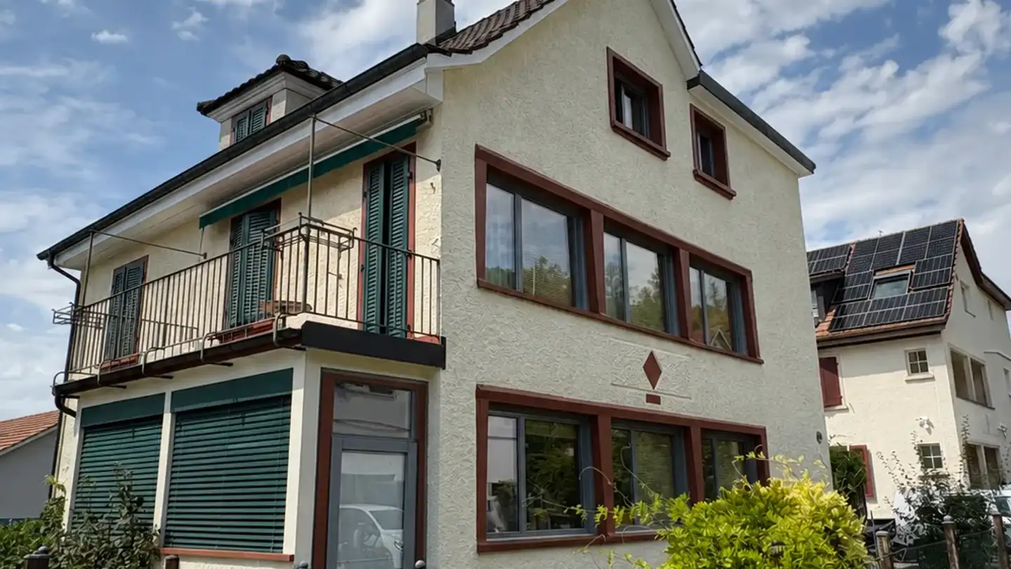 Dachgeschosswohnung mieten - Waldeckweg, 4144 Arlesheim