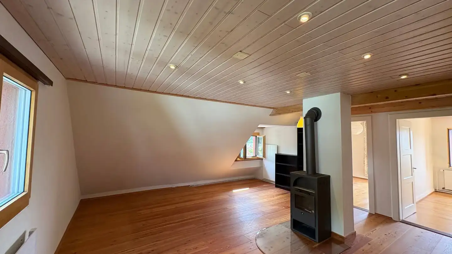 Dachgeschosswohnung mieten - Waldeckweg, 4144 Arlesheim - Foto 4