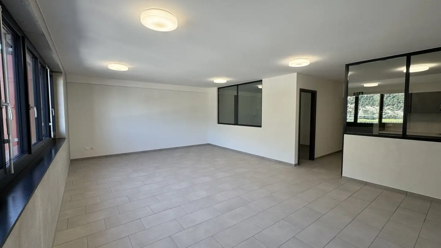 Commercial for rent - Zone Industrielle Les Combes 6, 1955 St-Pierre-de-Clages