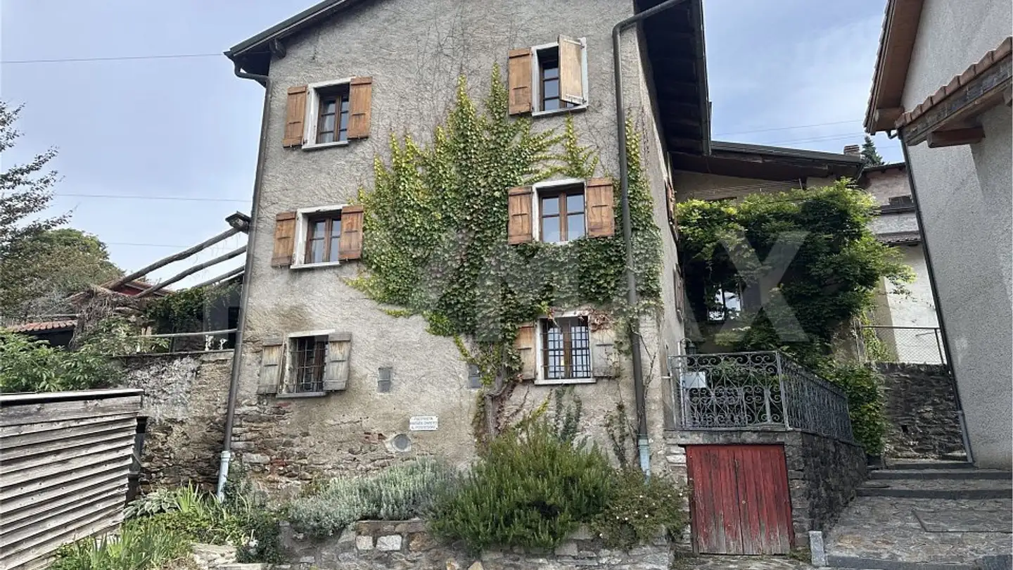 Single house for sale - 6959 Certara