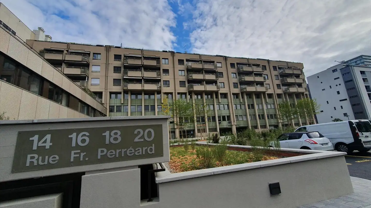 Gewerbe mieten - Rue François- Perréard 16, 1225 Chêne-Bourg