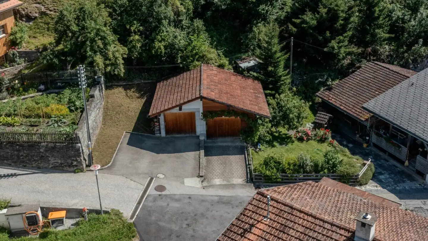 Edificio residenziale in vendita - Via Sursch 1, 7014 Trin - Foto 4