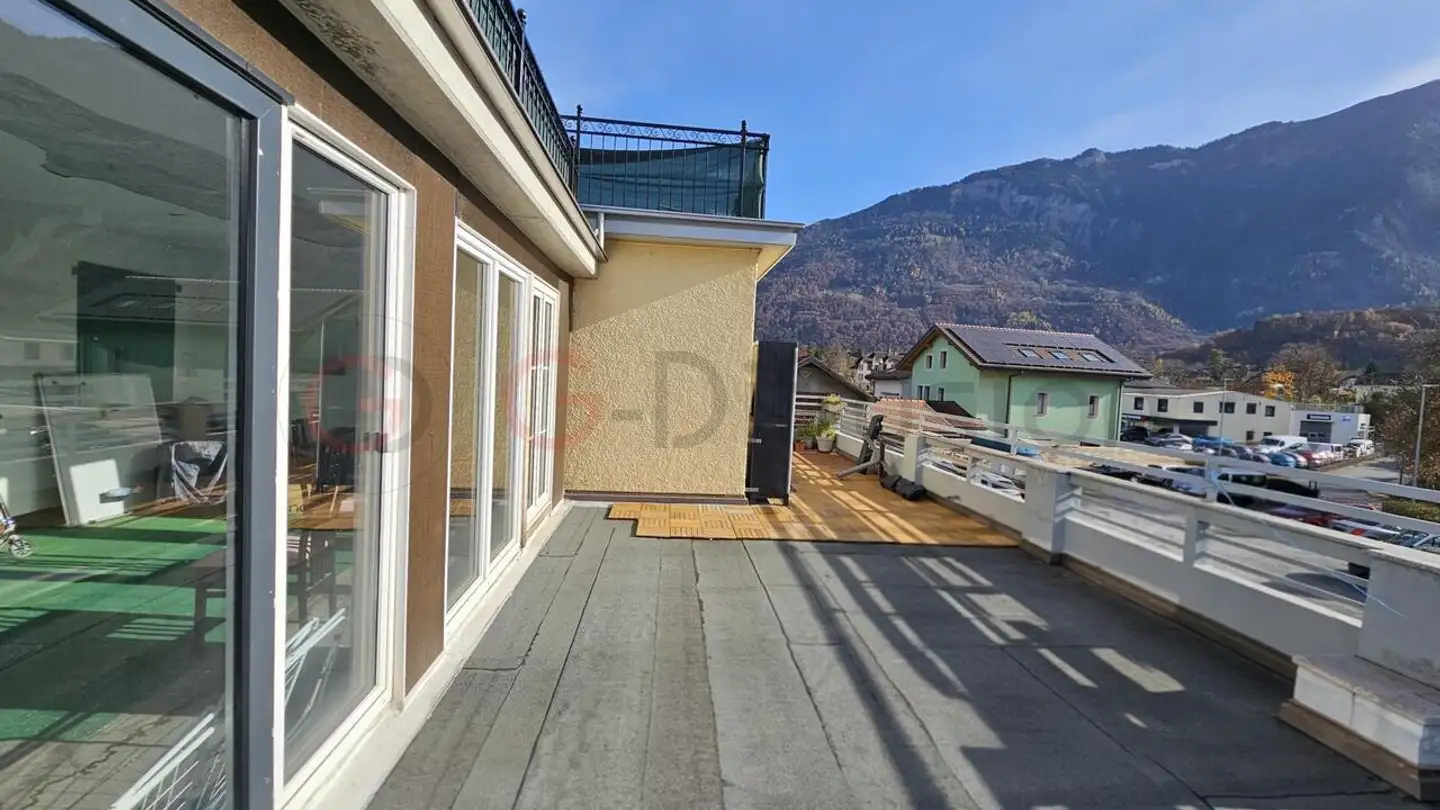 Mixed-use building for sale - 1880 Bex - Photo 4