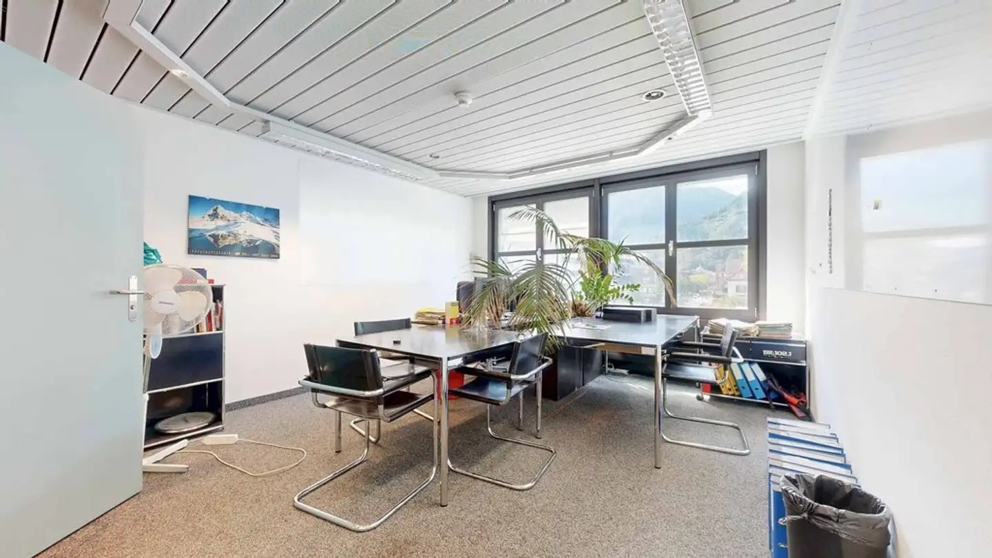 Office space for rent - Bahnhofstrasse 20, 3800 Interlaken - Photo 2