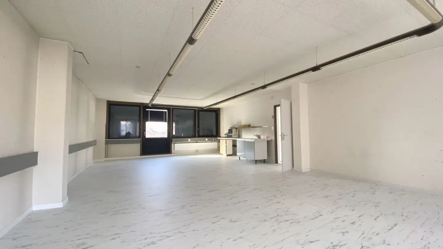 Medical practice for rent - Rue Des Mille-Boilles 2, 2000 Neuchâtel - Photo 3