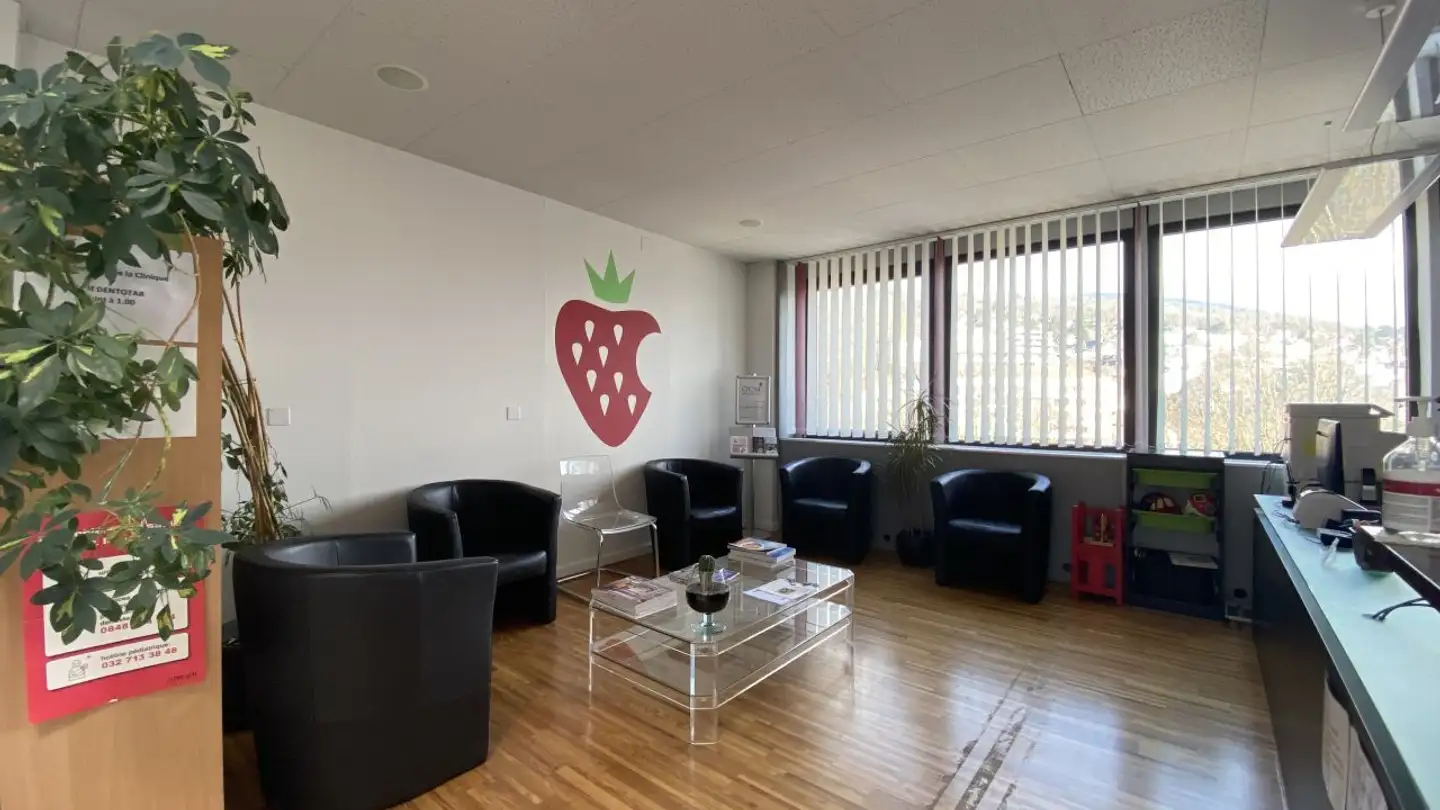 Medical practice for rent - Rue Des Mille-Boilles 2, 2000 Neuchâtel - Photo 4
