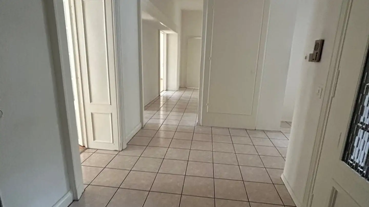 Wohnung mieten - Rue des Billodes 27, 2400 Le Locle - Foto 2