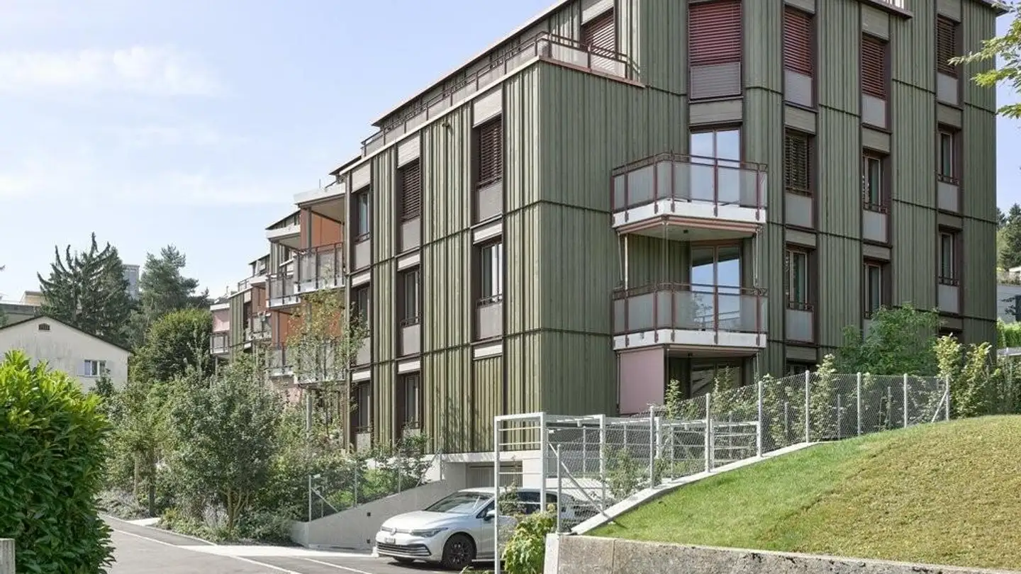 Place de parking souterraine à louer - Anton-Higi-Strasse, 8046 Zürich