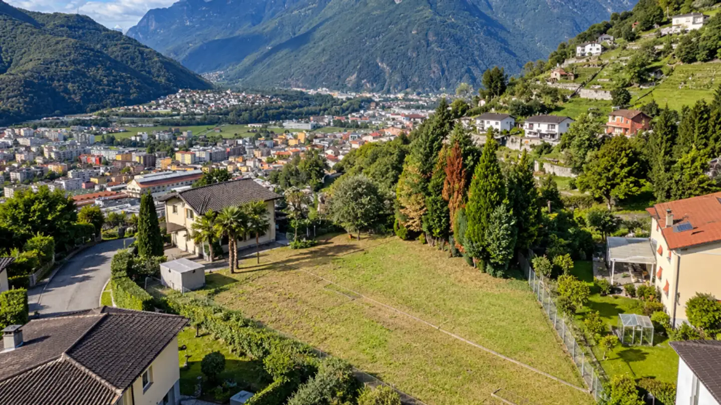 Constructible plot for sale - 6503 Bellinzona
