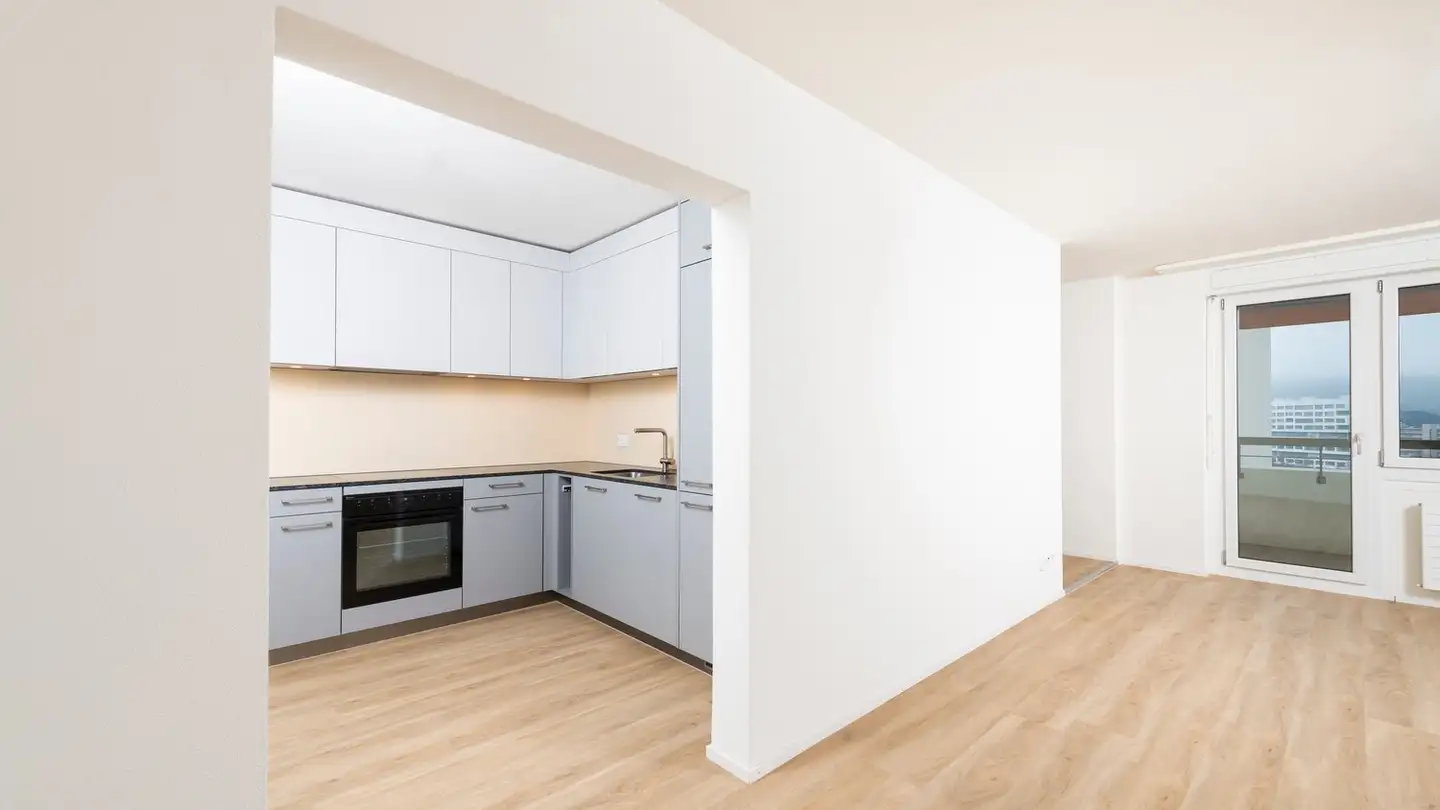 Wohnung mieten - Ueberlandstrasse 465, 8051 Zürich - Foto 2