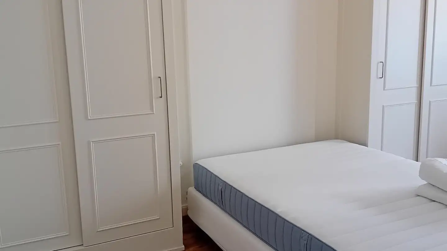 Single room for rent - Avenue Des Alpes 80, 1820 Montreux