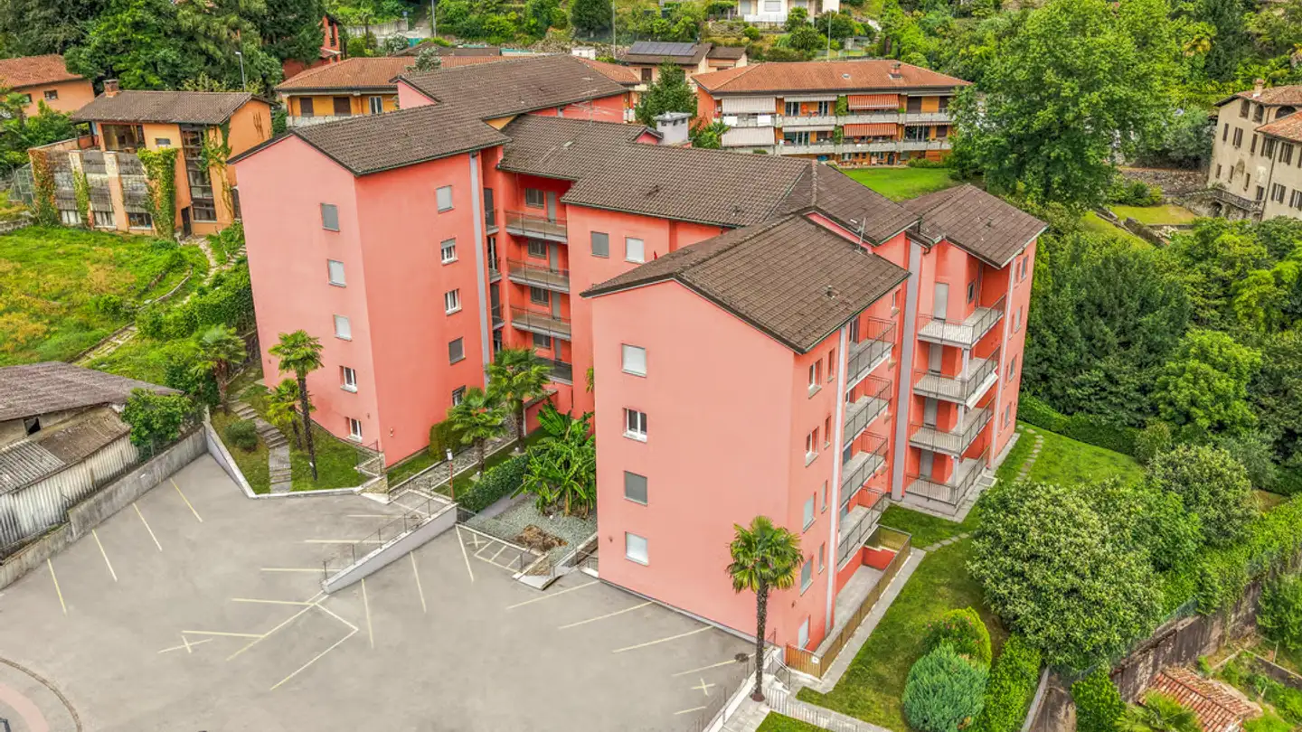 Parcheggio esterno in affitto - Via Sasselli 32, 6982 Agno