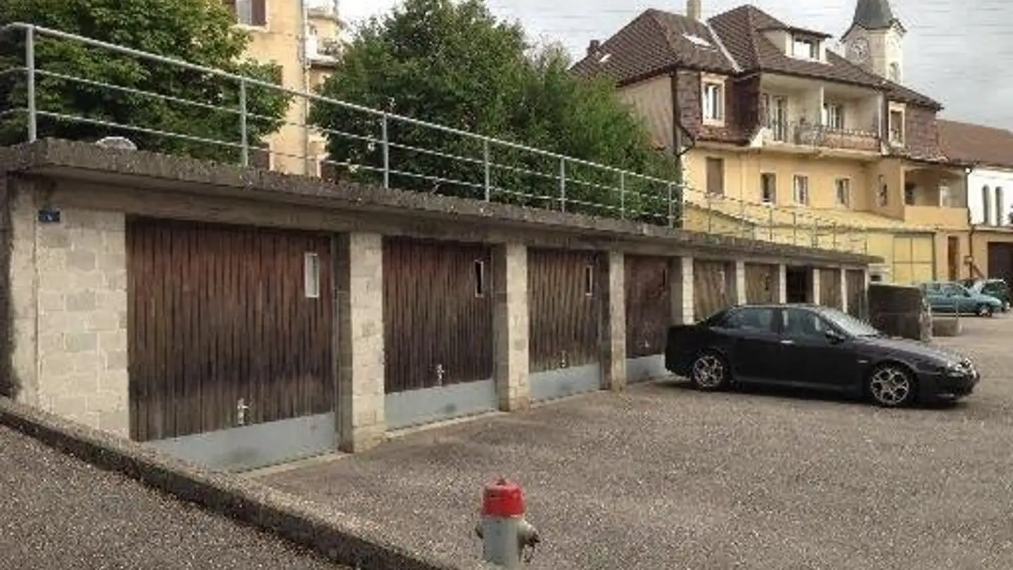 Single garage for rent - Rue Du Collège 4, 2720 Tramelan