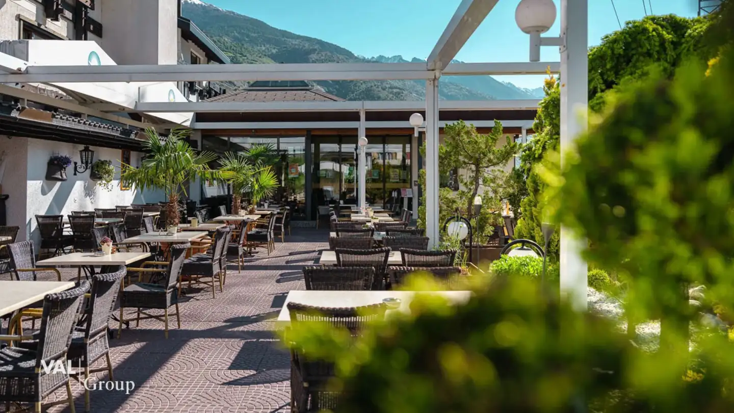 Hotel for sale - 3952 Susten - Photo 3