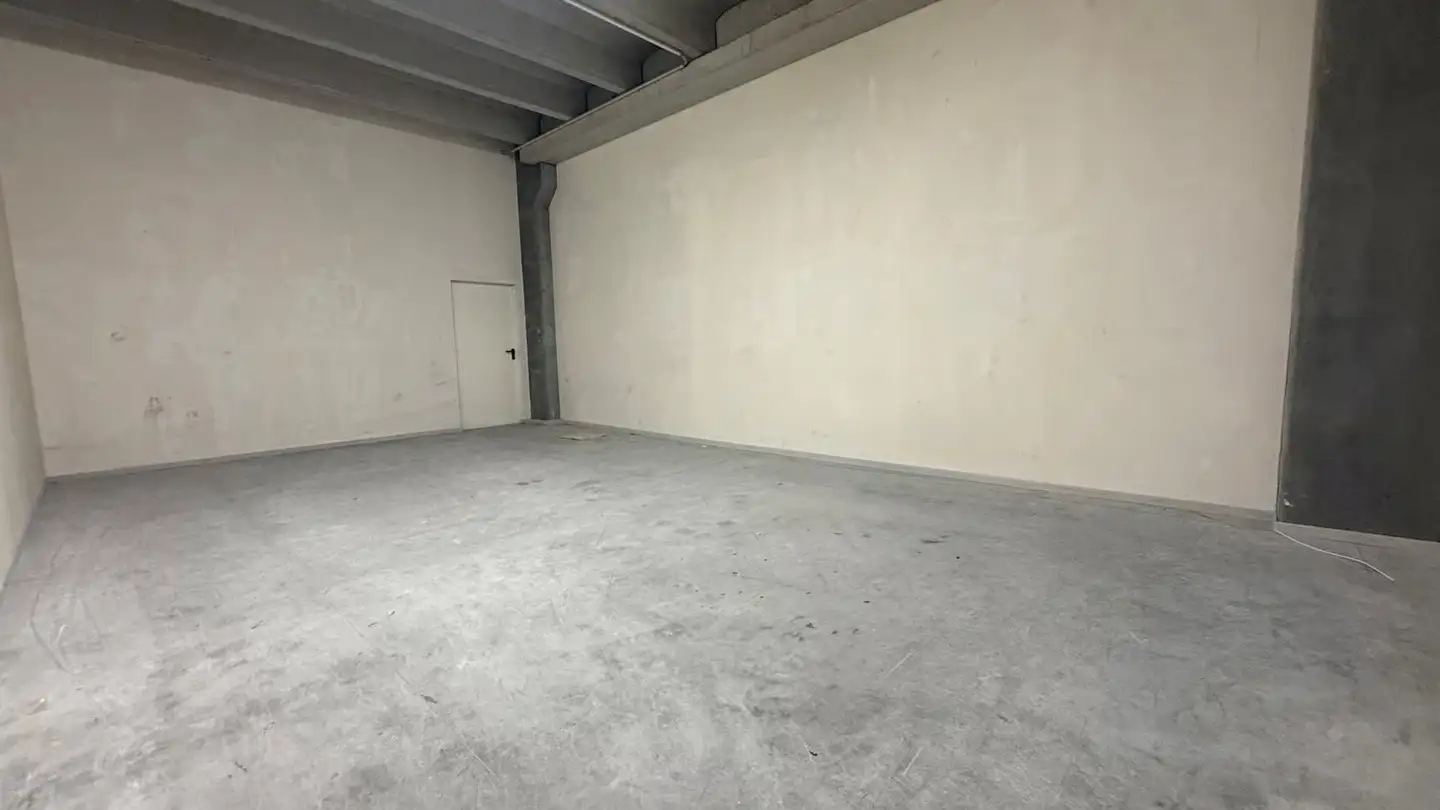Grand magasin à louer - Via Penate 16, 6850 Mendrisio