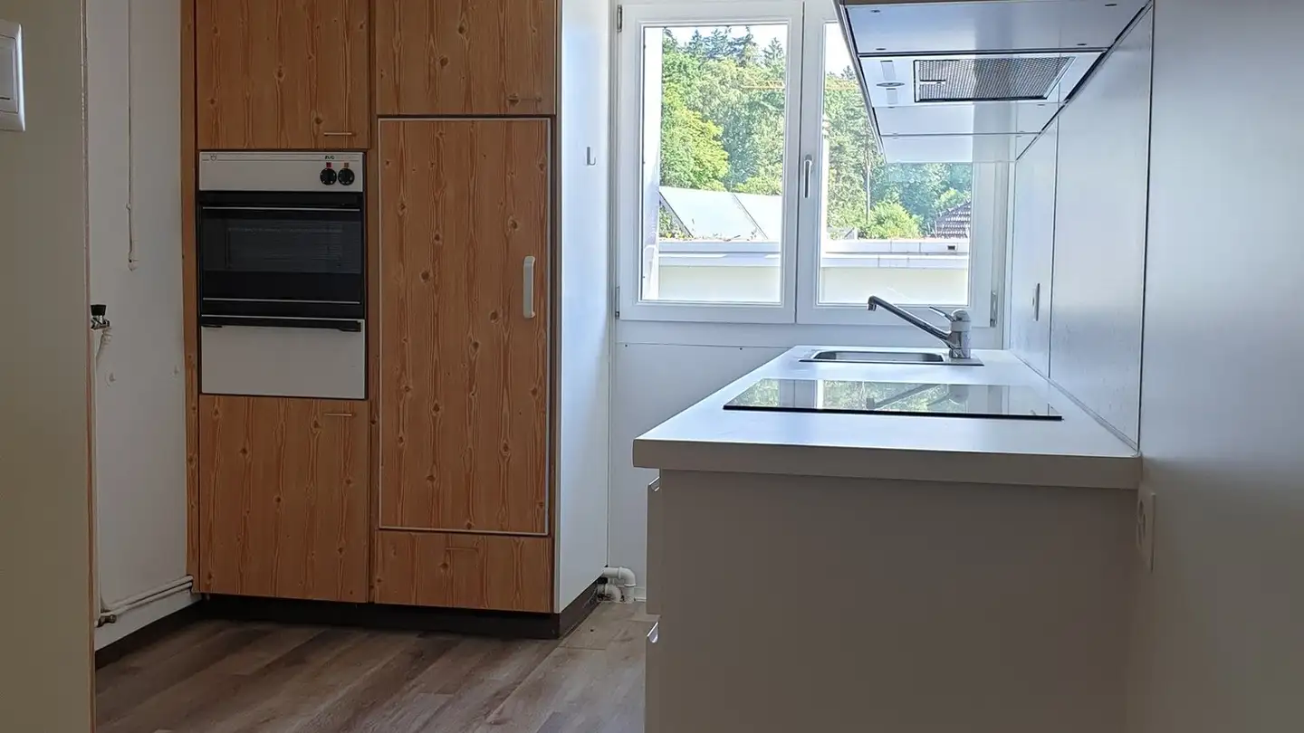 Dachgeschosswohnung mieten - Rehhubelstrasse 3, 4532 Feldbrunnen - Foto 2