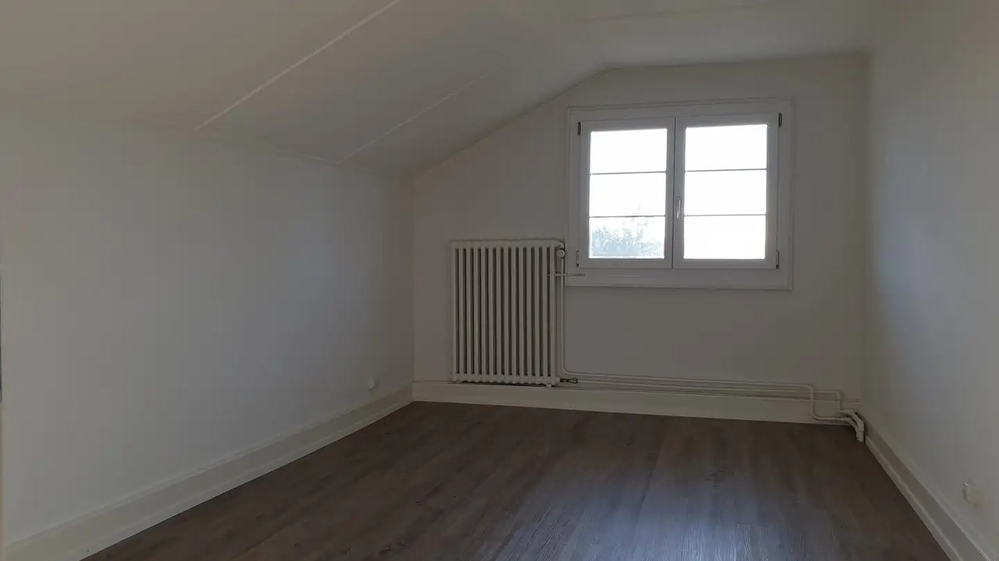 Dachgeschosswohnung mieten - Rehhubelstrasse 3, 4532 Feldbrunnen - Foto 4