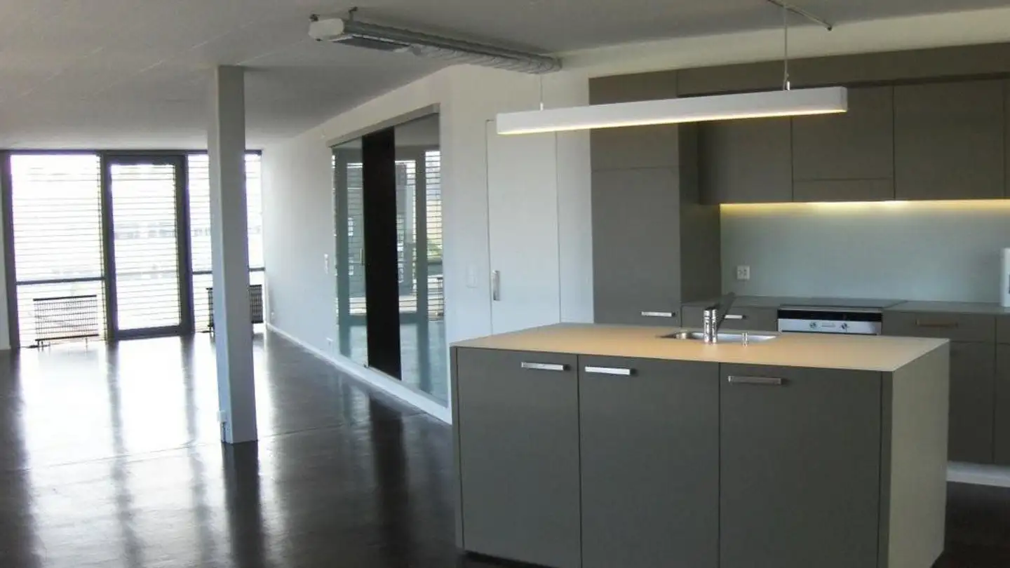 Loft mieten - Pfäffikerstrasse 34, 8610 Uster - Foto 3